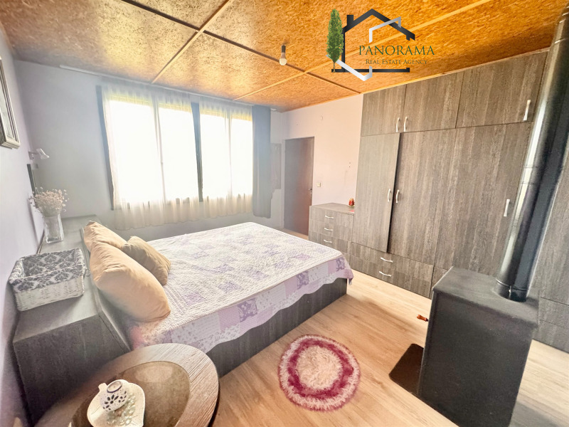 Продава КЪЩА, с. Александрово, област Шумен, снимка 13 - Къщи - 52302010