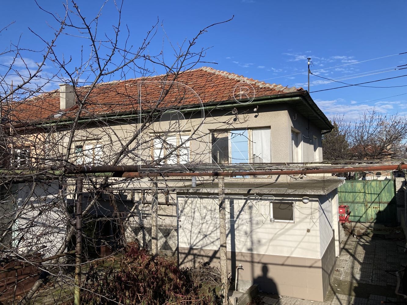 Продава КЪЩА, гр. Перущица, област Пловдив