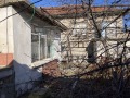 Продава КЪЩА, област Пловдив, гр. Перущица • 60000 € / 117349.80 лв. • 61405262 2