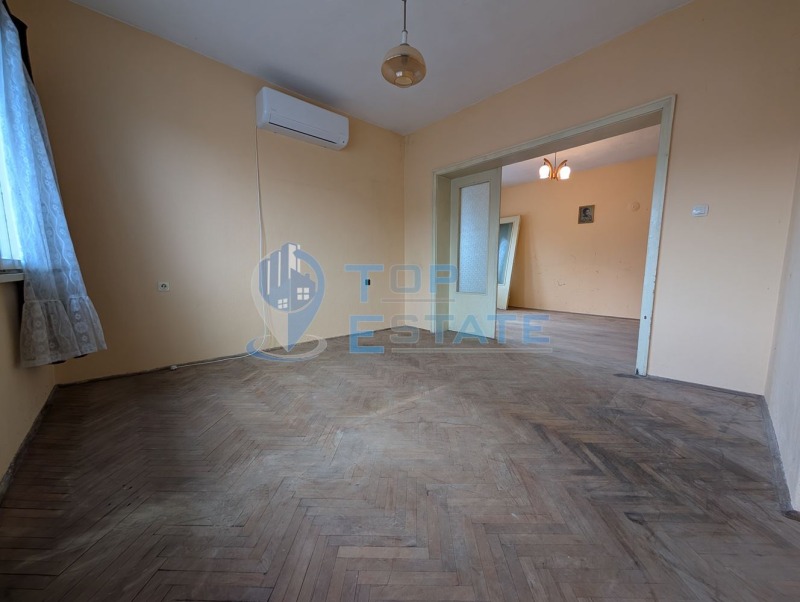 Продава МНОГОСТАЕН, гр. Горна Оряховица, област Велико Търново, снимка 13 - Апартаменти - 52360295