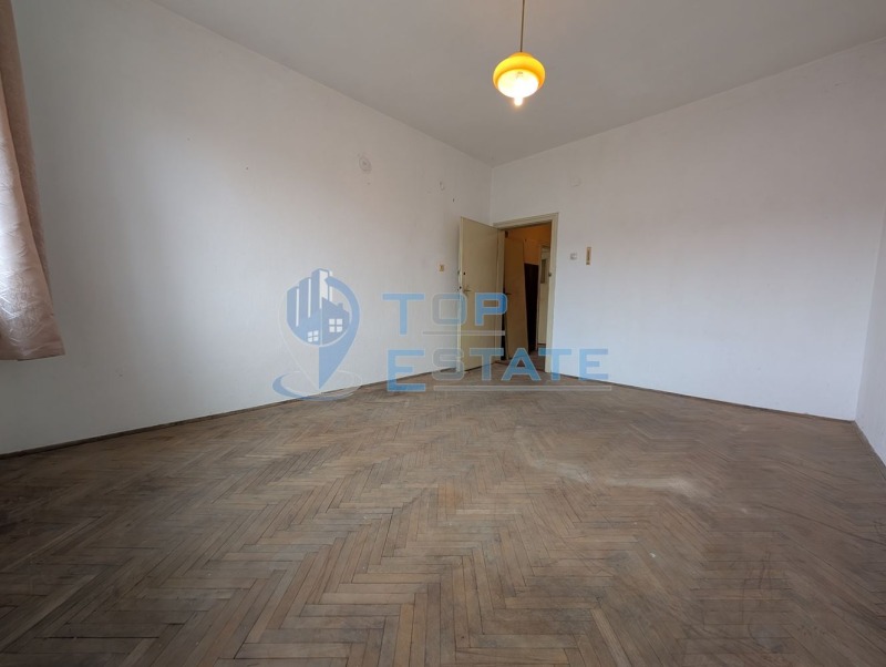 Продава МНОГОСТАЕН, гр. Горна Оряховица, област Велико Търново, снимка 14 - Апартаменти - 52360295