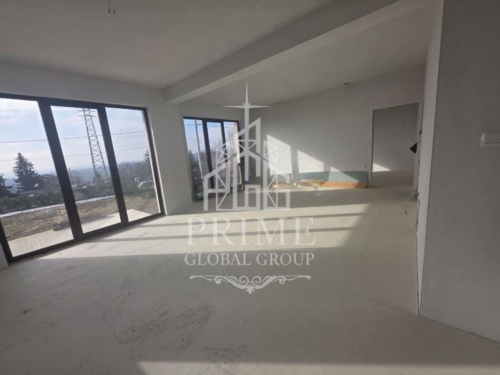 Продава КЪЩА, гр. Варна, м-т Боровец - юг, снимка 2 - Къщи - 54225532