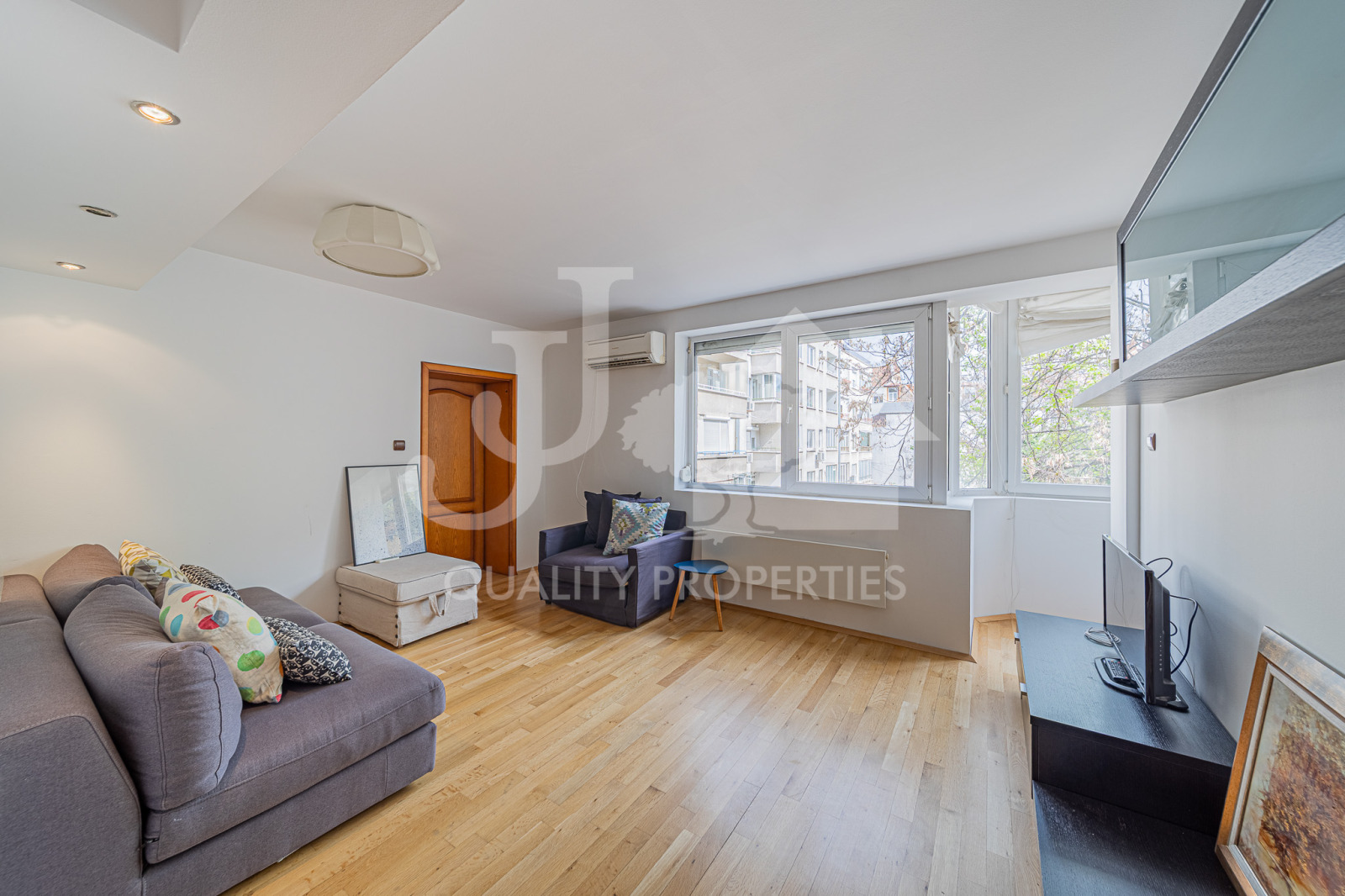 Продава 4-СТАЕН, гр. София, Център