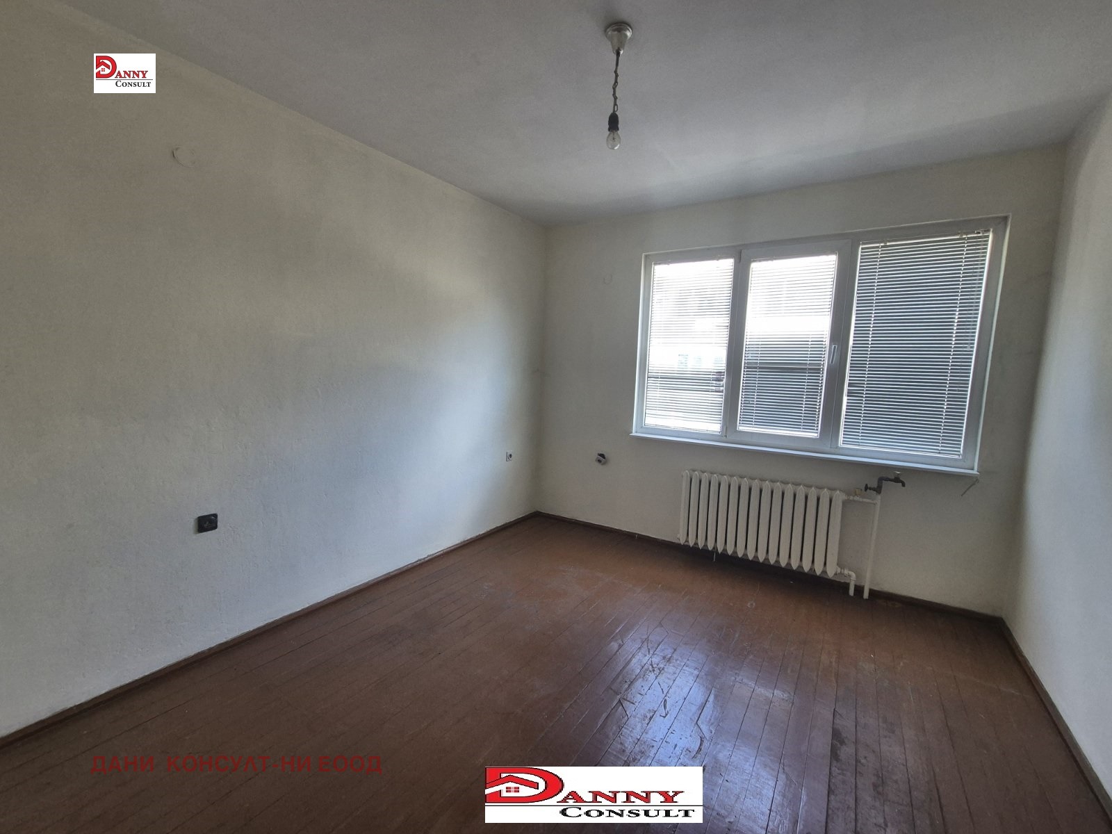 Продава МНОГОСТАЕН, гр. Велико Търново, Център, снимка 5 - Апартаменти - 55203127