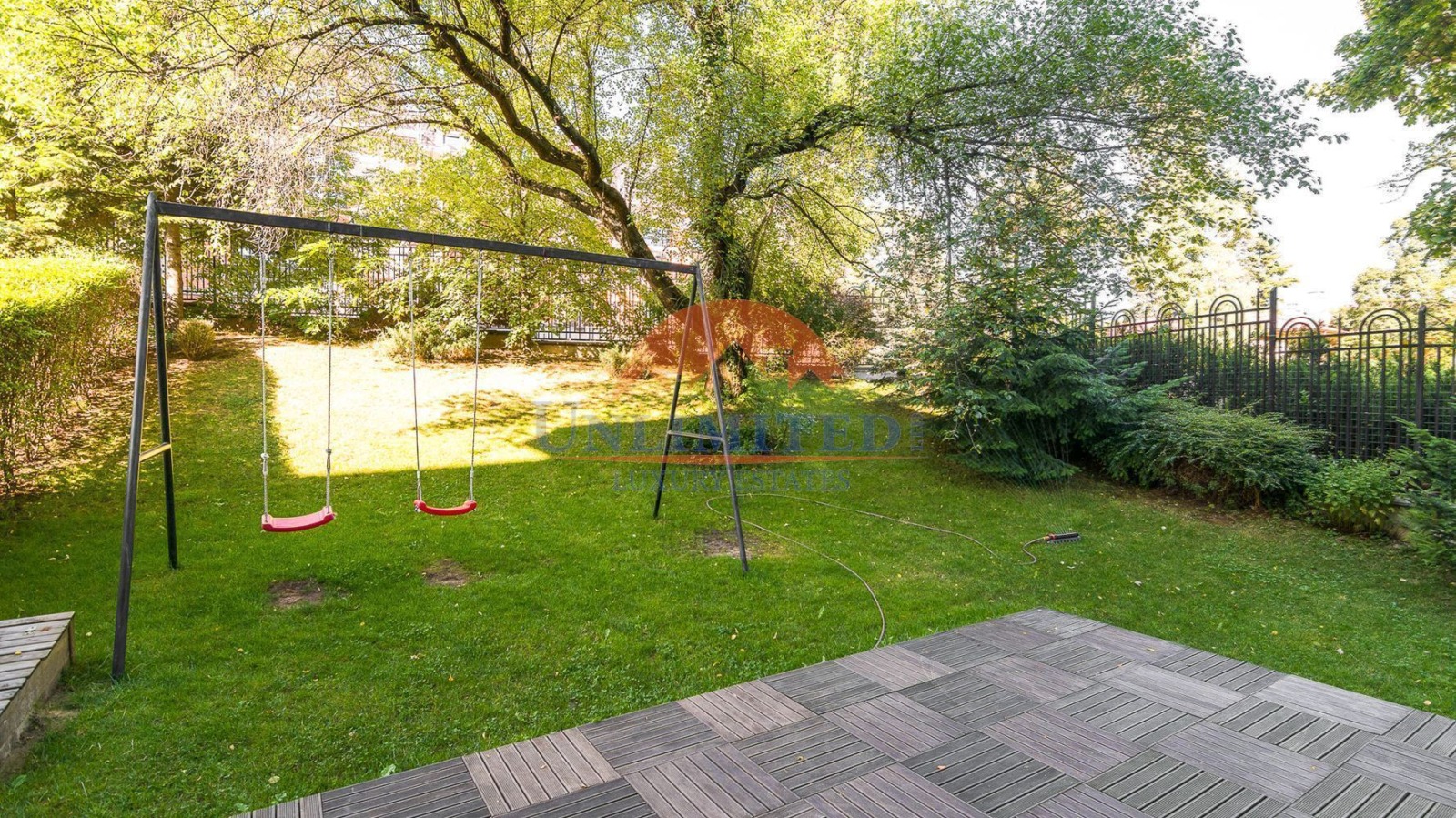 Продава КЪЩА, гр. София, Бояна, снимка 2 - Къщи - 53834423