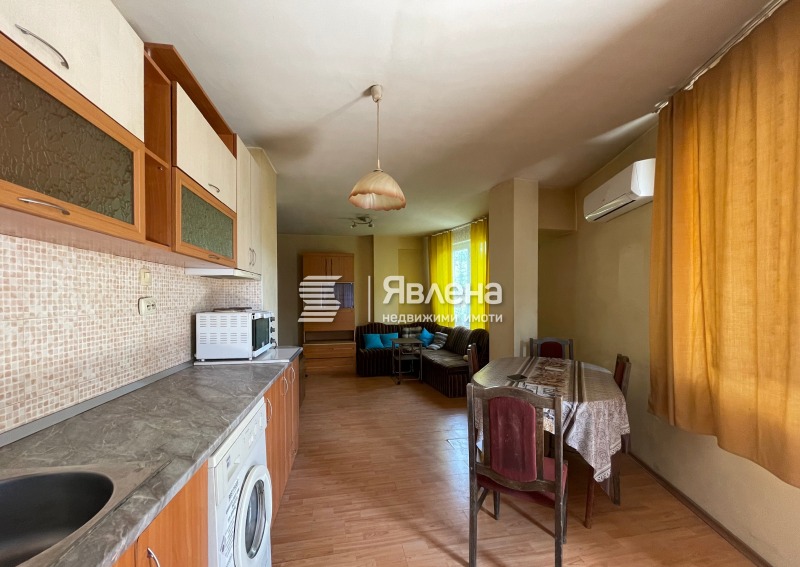 In vendita  1 camera da letto Stara Zagora , Tsentar , 78 mq | 50713159