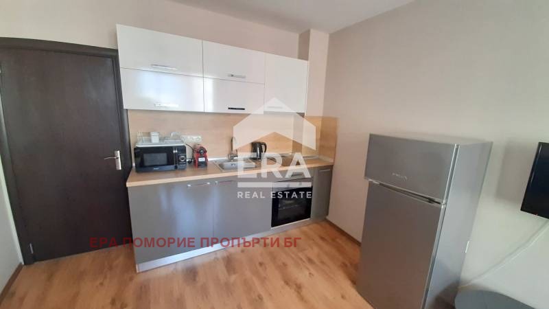 Продава 2-СТАЕН, гр. Поморие, област Бургас, снимка 2 - Апартаменти - 52657681