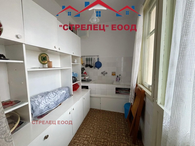 Продава 4-СТАЕН, гр. Добрич, Пинета, снимка 2 - Апартаменти - 53002372