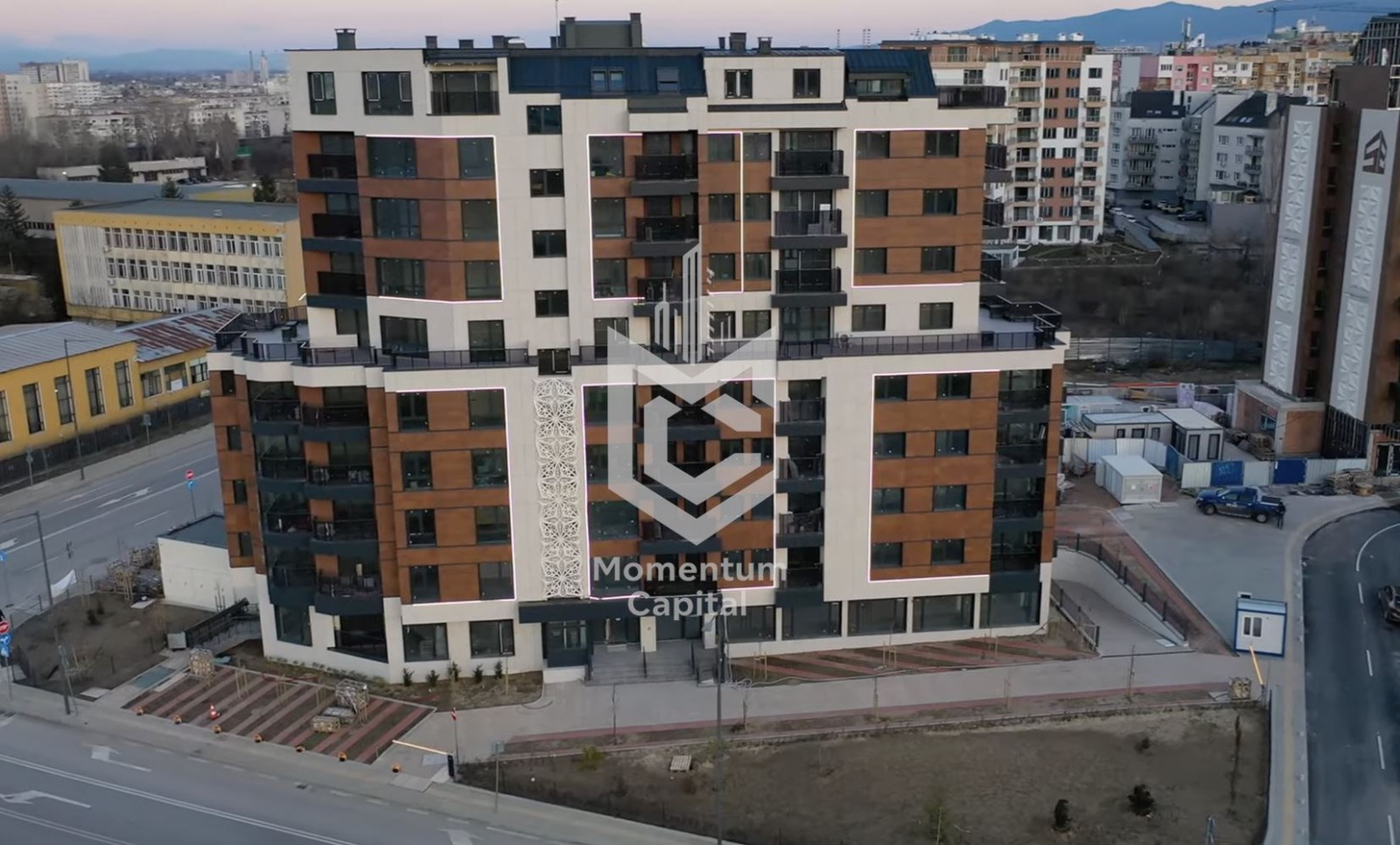 Продава ГАРАЖ, ПАРКОМЯСТО, гр. София, Полигона, снимка 2 - Гаражи и паркоместа - 54769102