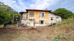 Продажба на имоти в с. Зетьово, област Стара Загора - изображение 1 