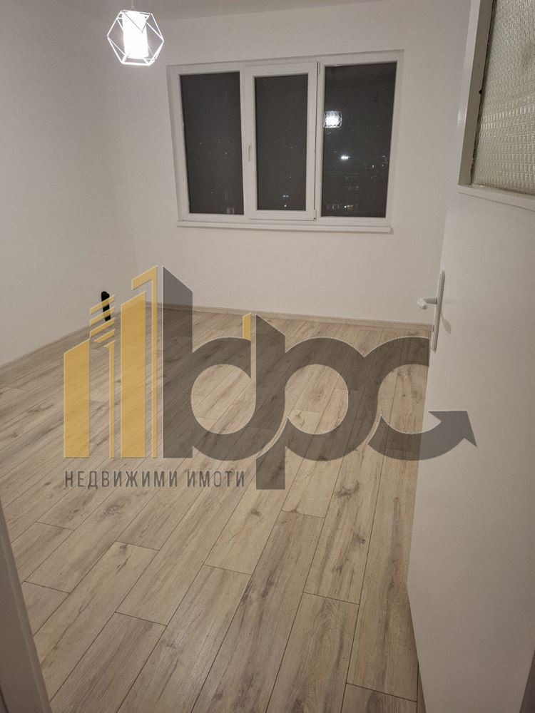 Продава 3-СТАЕН, гр. София, Лагера, снимка 2 - Апартаменти - 53315771