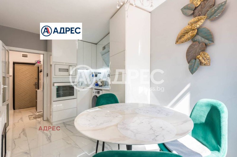 Продава МНОГОСТАЕН, гр. Варна, Център, снимка 6 - Апартаменти - 53467374