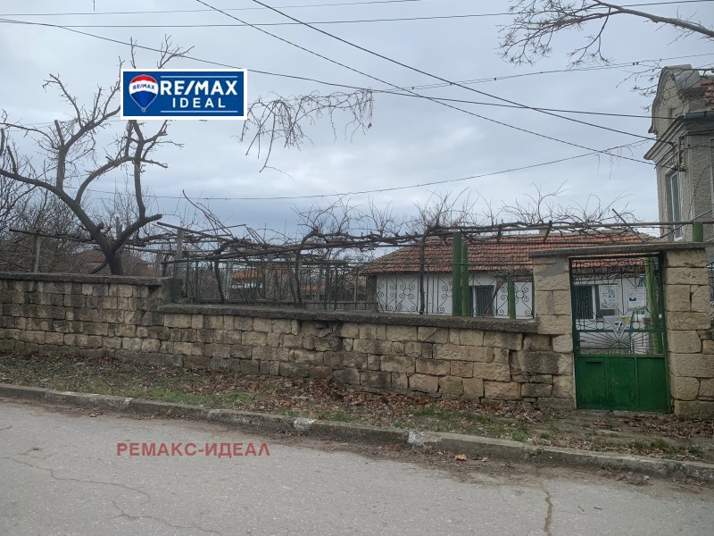Продава КЪЩА, с. Петров дол, област Варна, снимка 16 - Къщи - 44373264