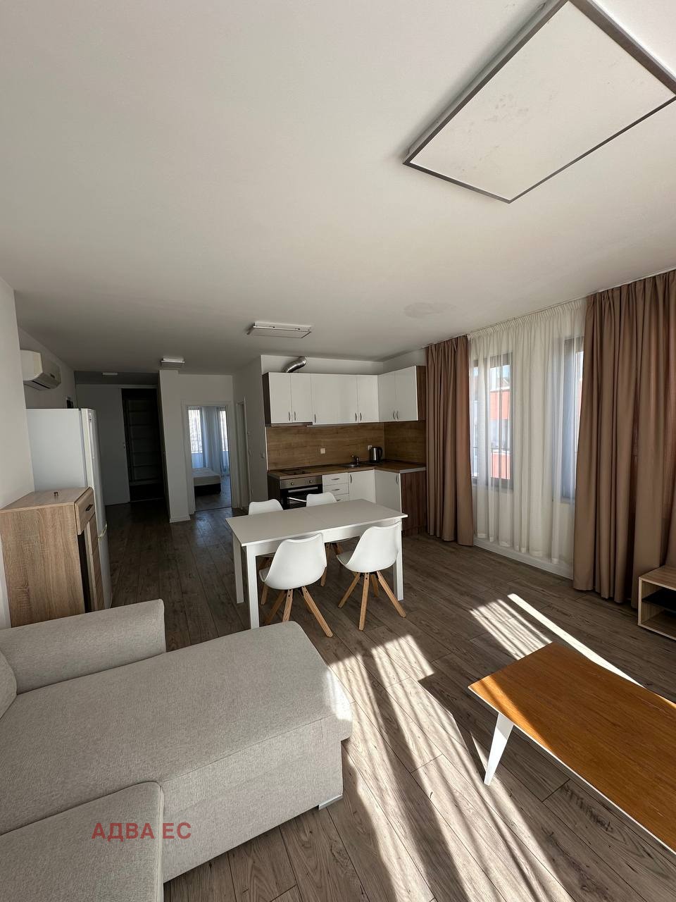 Продава 2-СТАЕН, гр. Варна, Бриз, снимка 2 - Апартаменти - 54080543