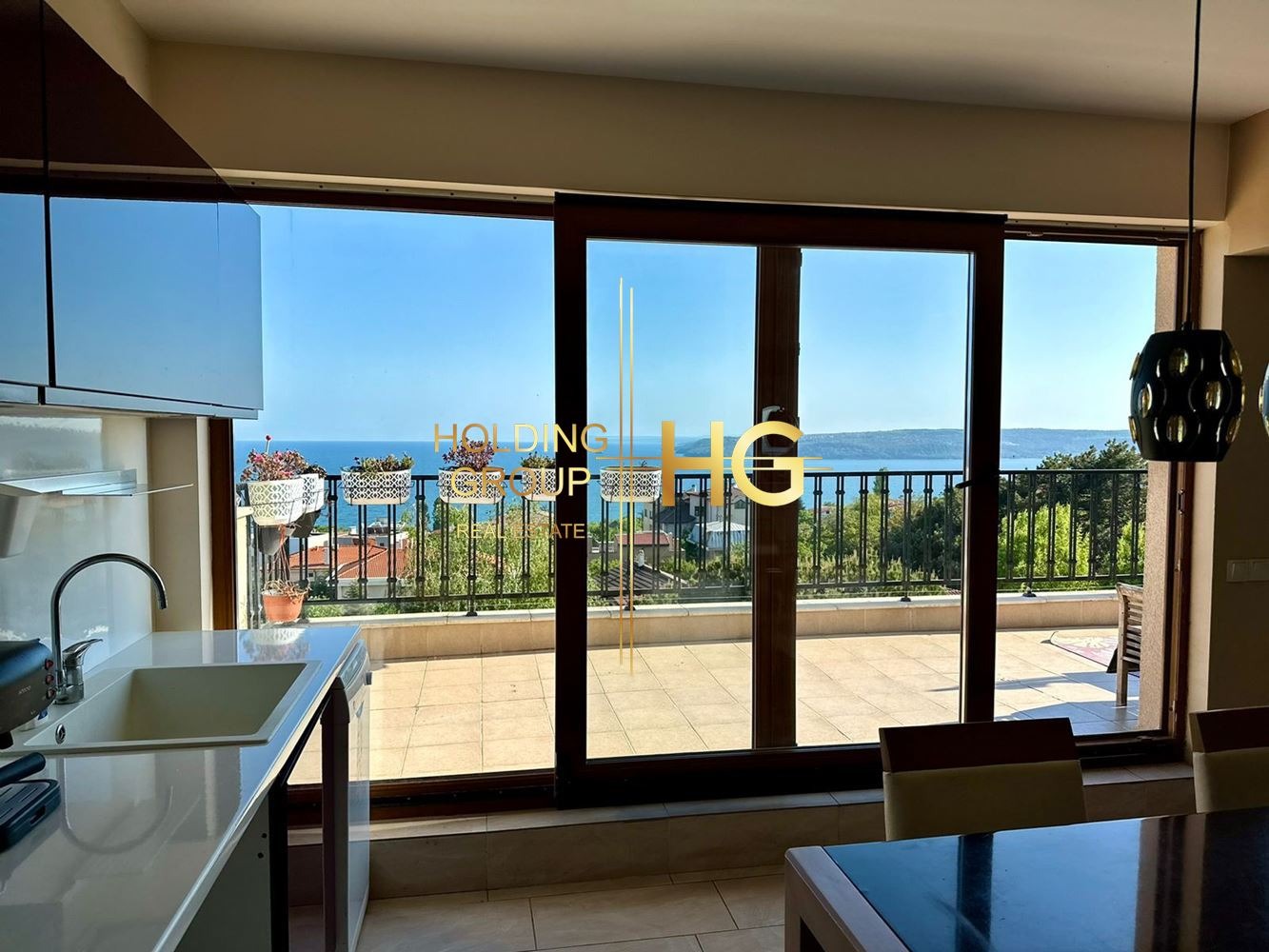 Продава МНОГОСТАЕН, гр. Варна, м-т Евксиноград, снимка 3 - Апартаменти - 54145774