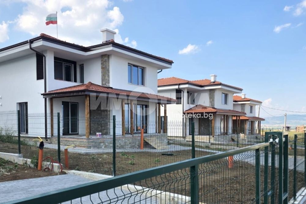 Продава КЪЩА, с. Гурмазово, област София област, снимка 6 - Къщи - 53204457