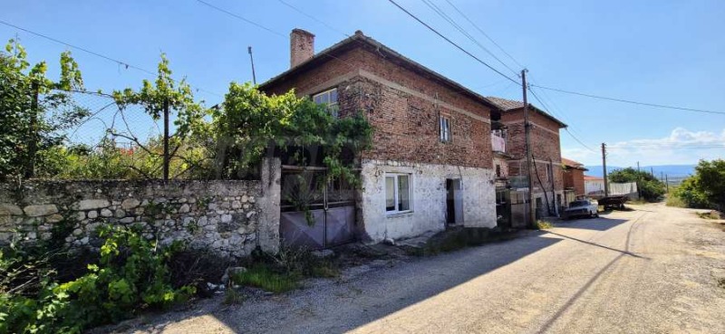 Продава КЪЩА в област Благоевград, гр. Сандански - 189 кв.м / 55 000 € » 107 570.65 лв., СУПРИММО ОФИСИ В СТРАНАТА