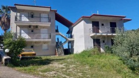 КЪЩА, 180 m2