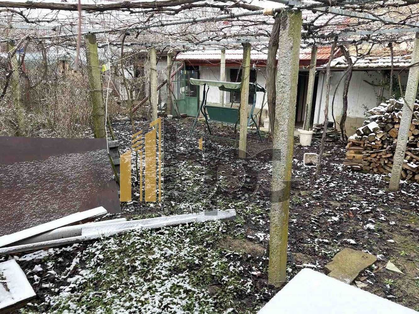 Продава КЪЩА, с. Ловец, област Шумен, снимка 16 - Къщи - 56093017