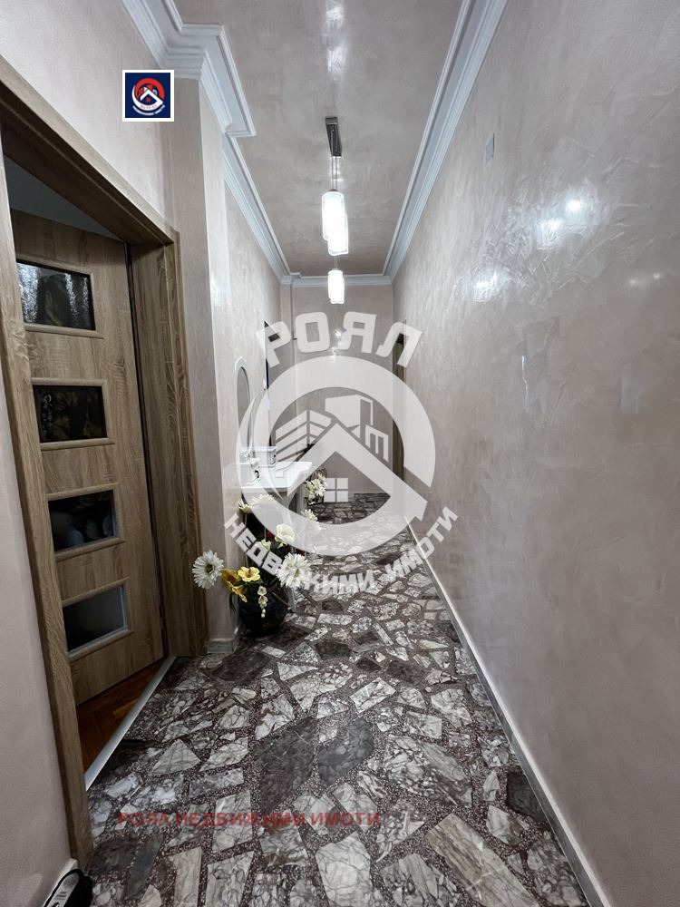 Продава ЕТАЖ ОТ КЪЩА, гр. Пловдив, Прослав, снимка 6 - Етаж от къща - 53688501