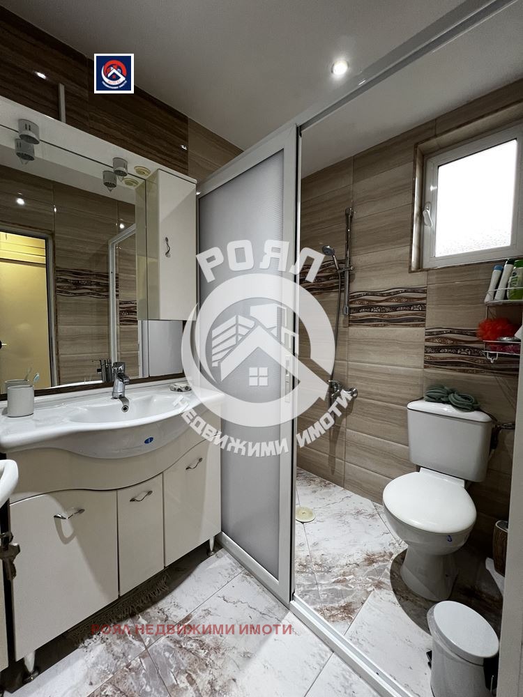 Продава ЕТАЖ ОТ КЪЩА, гр. Пловдив, Прослав, снимка 9 - Етаж от къща - 53688501