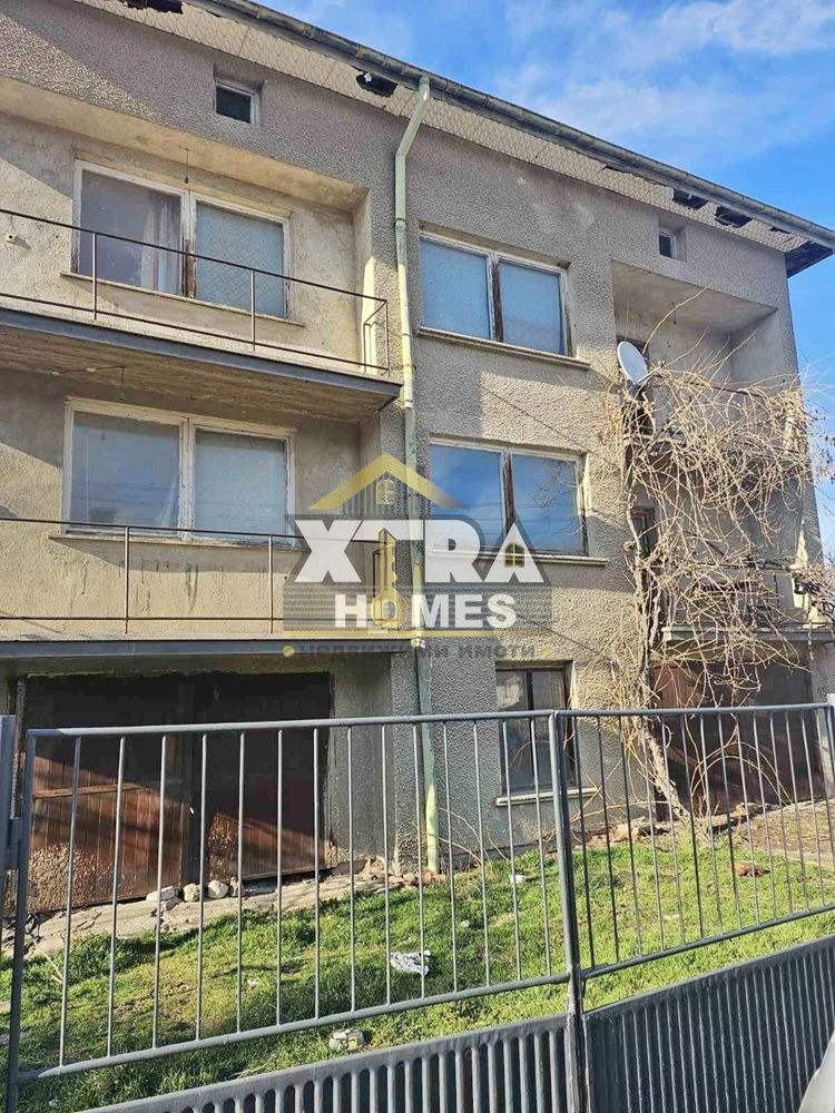 Продава КЪЩА, гр. Брезник, област Перник, снимка 2 - Къщи - 56191540