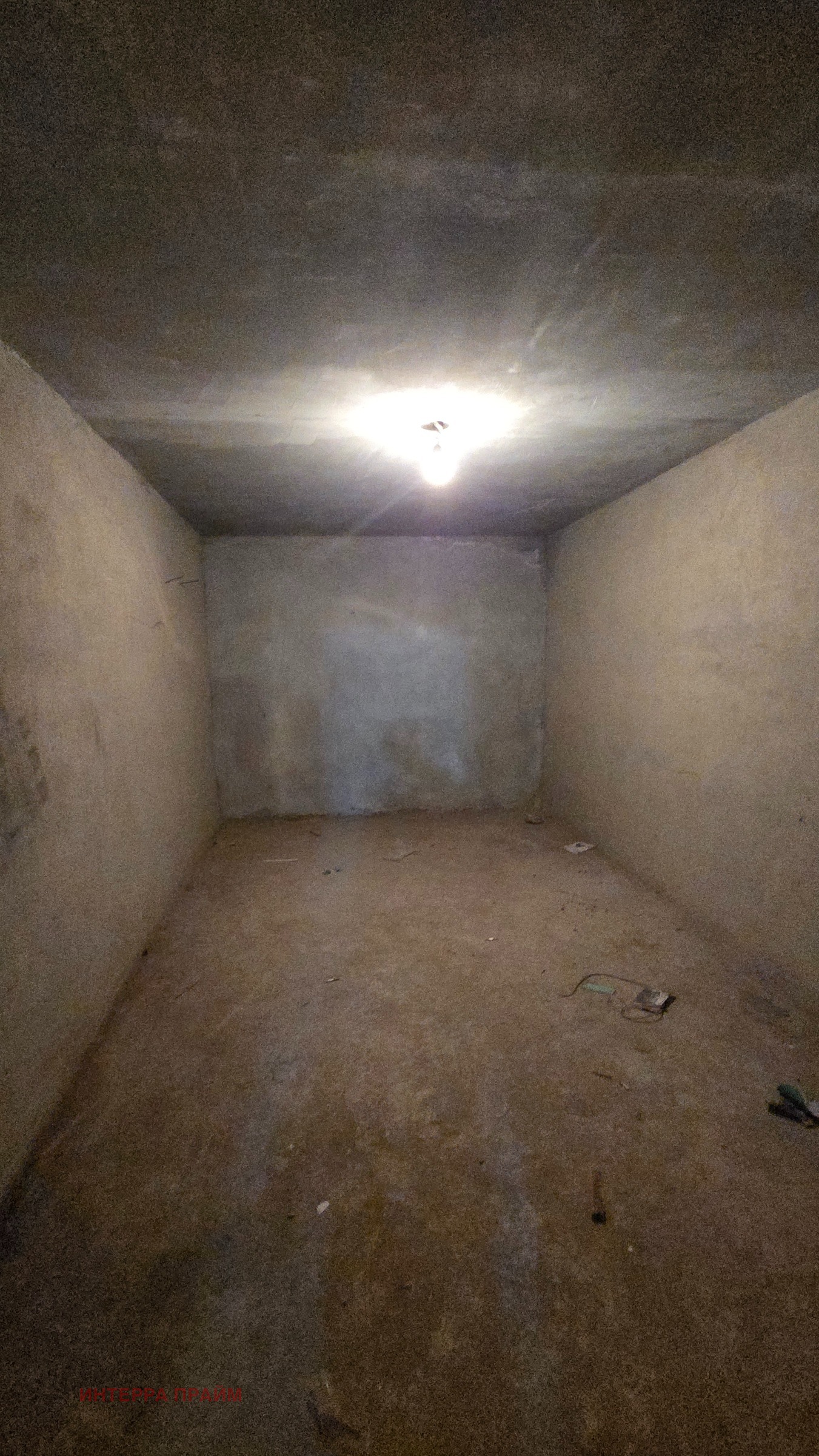 Продава ГАРАЖ, ПАРКОМЯСТО, гр. Добрич, Автогара