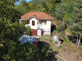 House Tran, region Pernik 1