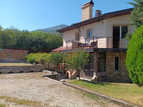 Haus w.z.Kinozentara 3 tschast, Sofia