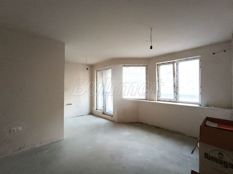 Продава 2-СТАЕН, гр. Варна, Лятно кино Тракия, снимка 2 - Апартаменти - 52719511