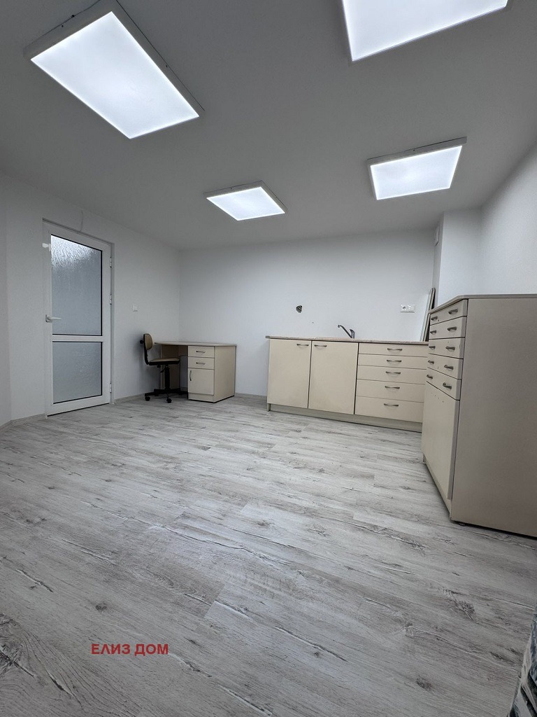 Продава ОФИС, гр. Варна, Колхозен пазар, снимка 10 - Офиси - 53873193