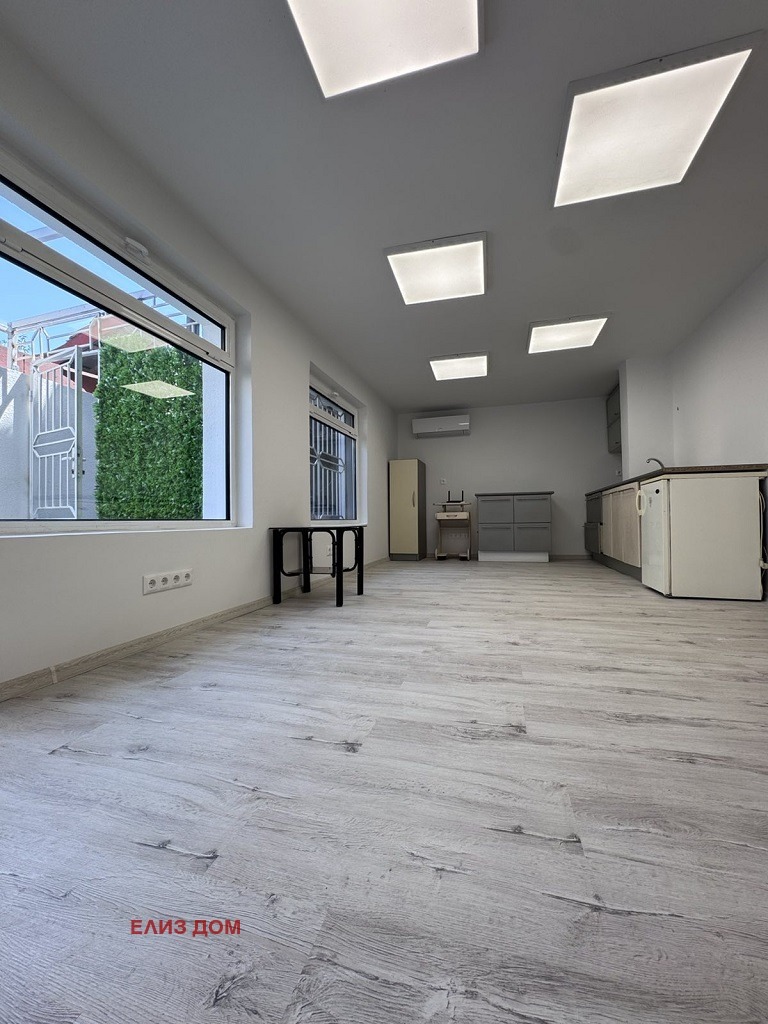 Продава ОФИС, гр. Варна, Колхозен пазар, снимка 4 - Офиси - 53873193