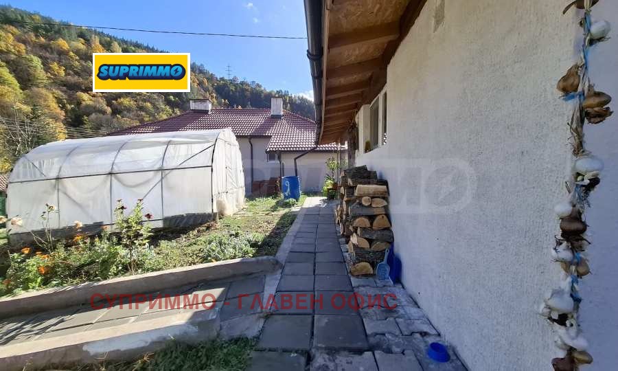 Продава КЪЩА, с. Томпсън, област София област, снимка 9 - Къщи - 55644906