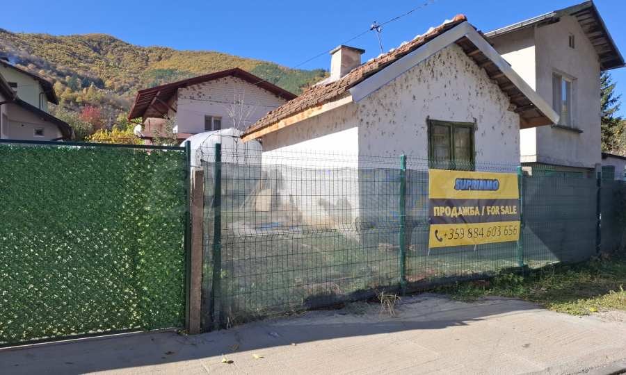 Продава КЪЩА, с. Томпсън, област София област, снимка 6 - Къщи - 55644906