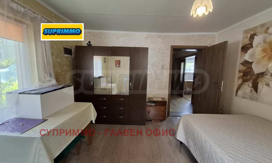Продава КЪЩА, с. Томпсън, област София област, снимка 14 - Къщи - 55644906