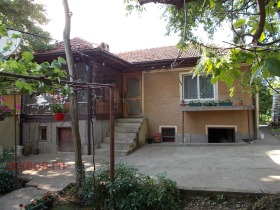 Casa Smolnița, regiunea Dobrich