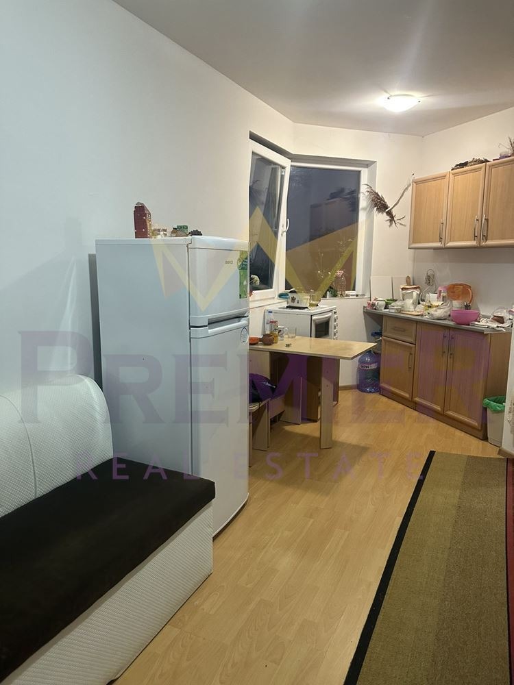 Продава 2-СТАЕН, гр. Бяла, област Варна
