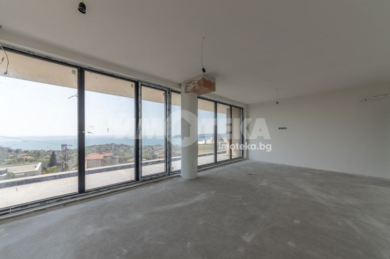 Продава 3-СТАЕН, гр. Варна, м-т Акчелар