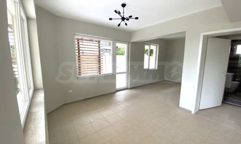 Продава КЪЩА, гр. Балчик, област Добрич, снимка 7 - Къщи - 53341833