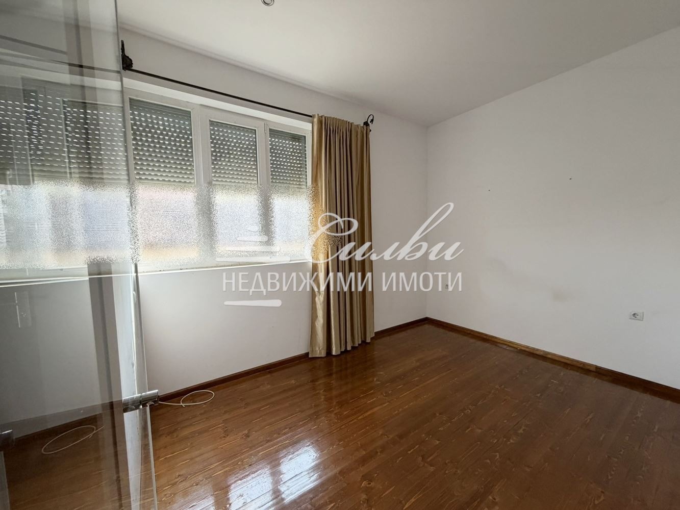 Продава 3-СТАЕН, гр. Шумен, Добруджански, снимка 2 - Апартаменти - 54264938