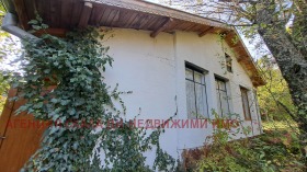 Hus Vlado Trisjkov, region Sofia 2