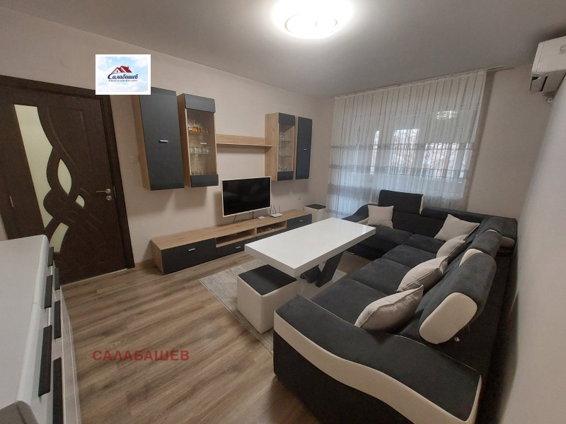 Продава 2-СТАЕН, гр. Пазарджик, Запад, снимка 2 - Aпартаменти - 47003728