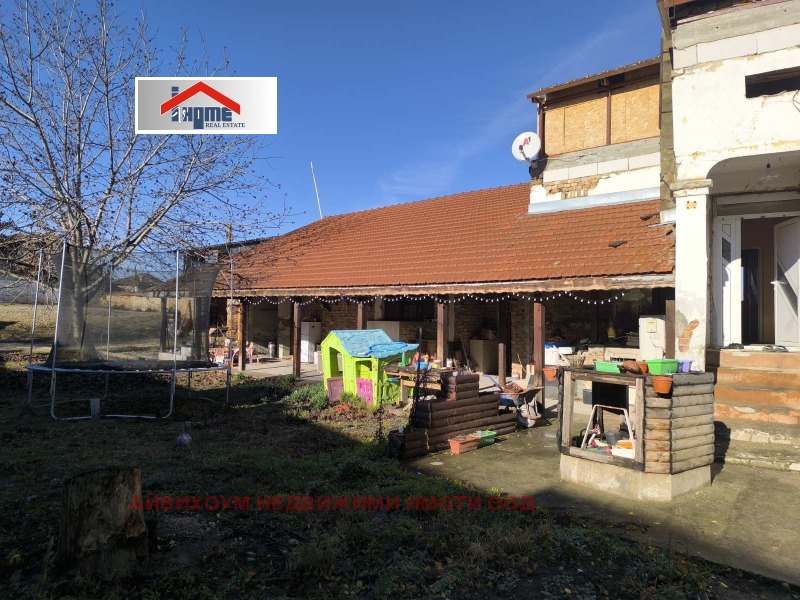 Продава  Къща област Плевен , гр. Тръстеник , 140 кв.м | 39117698