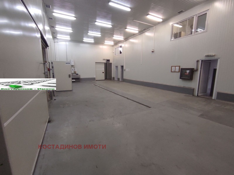 Продава ПРОМ. ПОМЕЩЕНИЕ, гр. Ихтиман, област София област, снимка 4 - Производствени сгради - 53266851