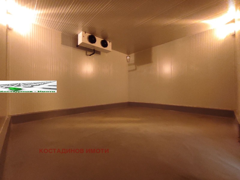 Продава ПРОМ. ПОМЕЩЕНИЕ, гр. Ихтиман, област София област, снимка 7 - Производствени сгради - 53266851