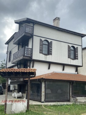 Casa Pismenovo, região Burgas 5