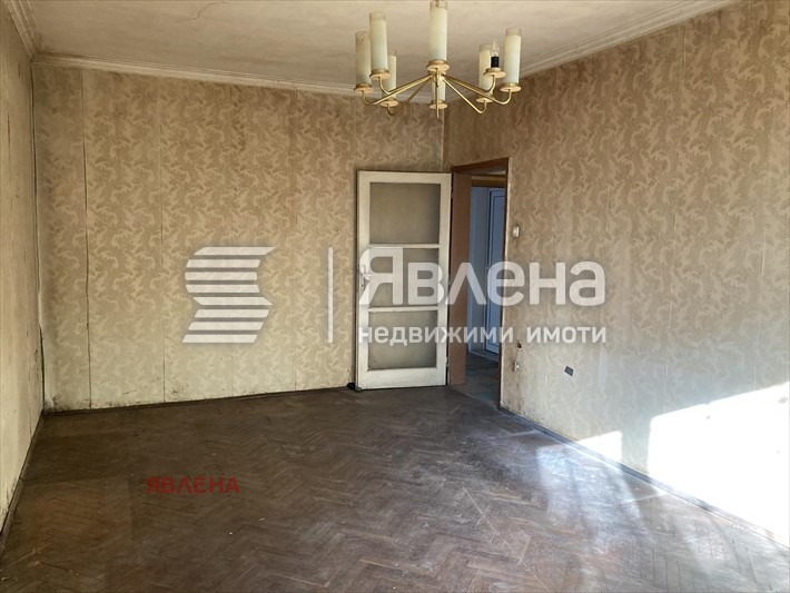 Продава 3-СТАЕН, гр. София, Гоце Делчев, снимка 3 - Aпартаменти - 49173260