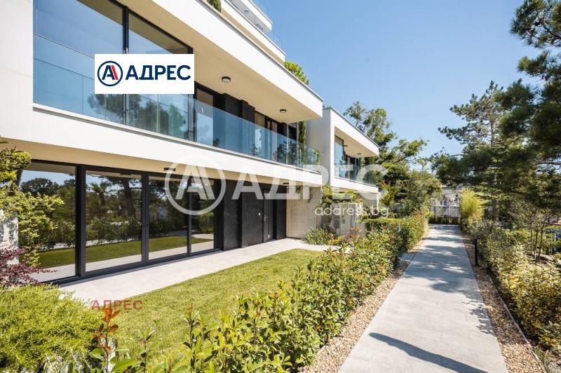 Продава КЪЩА, гр. Варна, к.к. Св.Св. Константин и Елена, снимка 2 - Къщи - 52797792