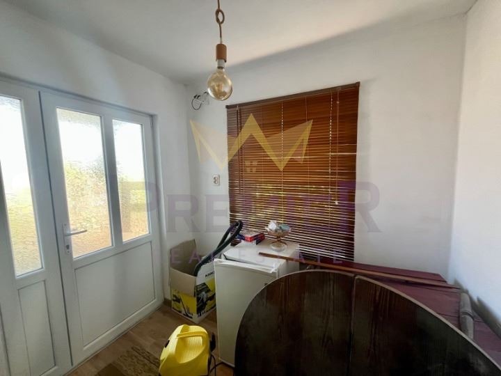 Продава КЪЩА, с. Болярци, област Варна, снимка 6 - Къщи - 53465114