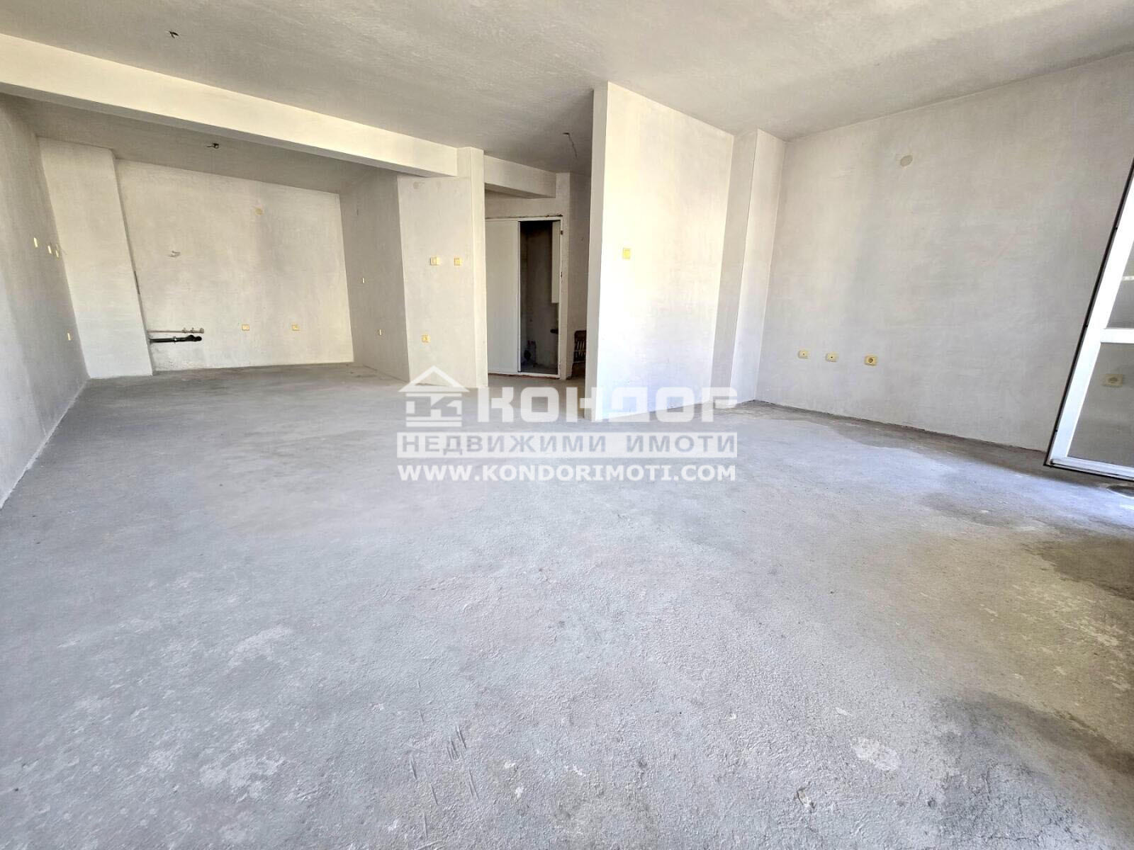 Продава 3-СТАЕН, гр. Пловдив, Център, снимка 2 - Апартаменти - 53258040